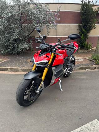 DUCATI STREETFIGHTER V4 S 